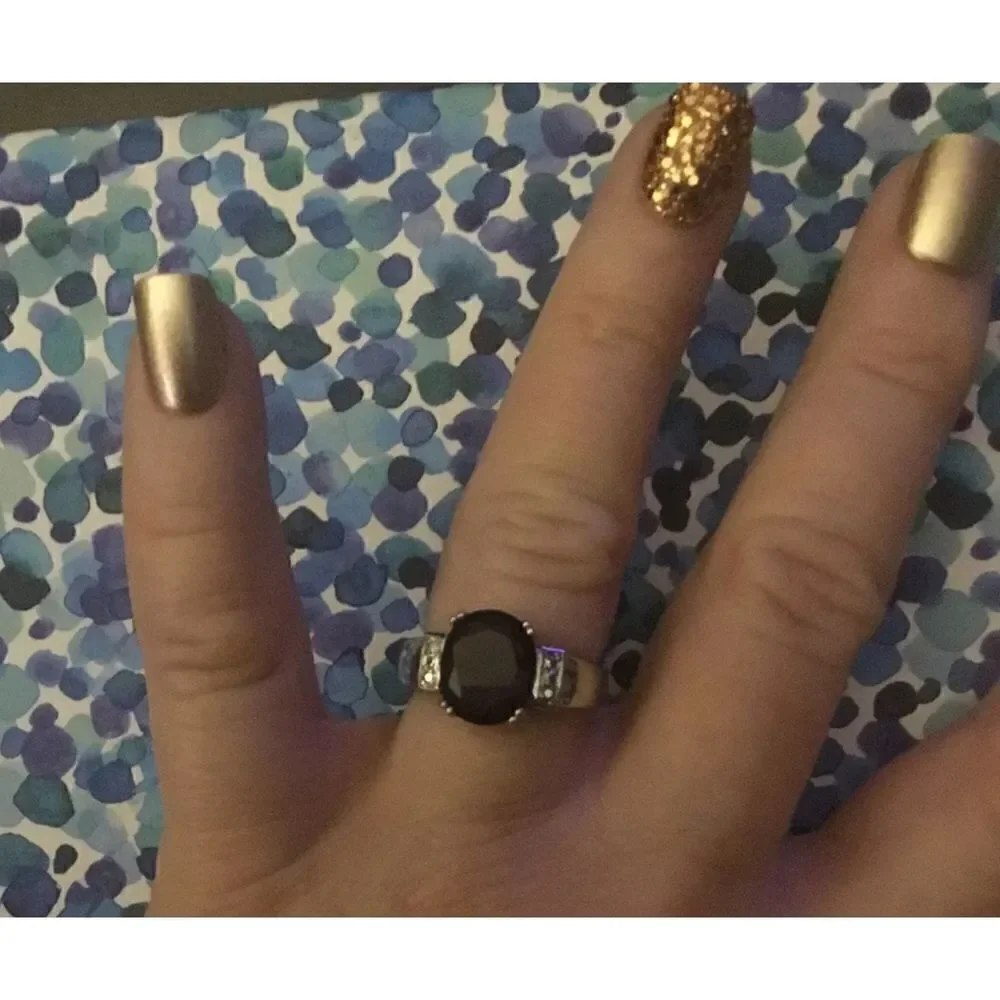 Boutique this ring